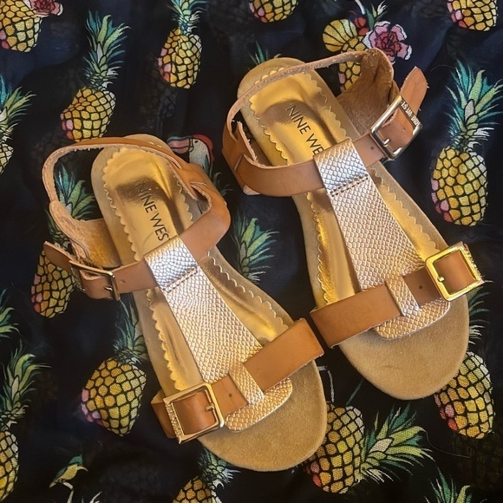 Brand New Nine West Girls Metallic Gold Tone Ankle Strap Tan Gladiator Sandals